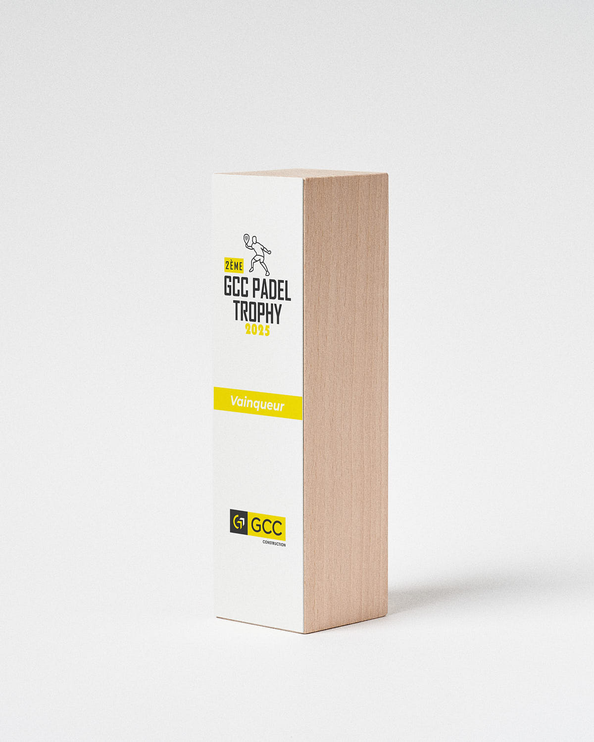 personalizaci&oacute;n trofeo Totem JAP Sustain Awards