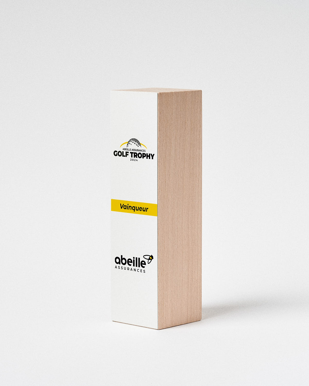 personalizaci&oacute;n trofeo Totem JAP Sustain Awards