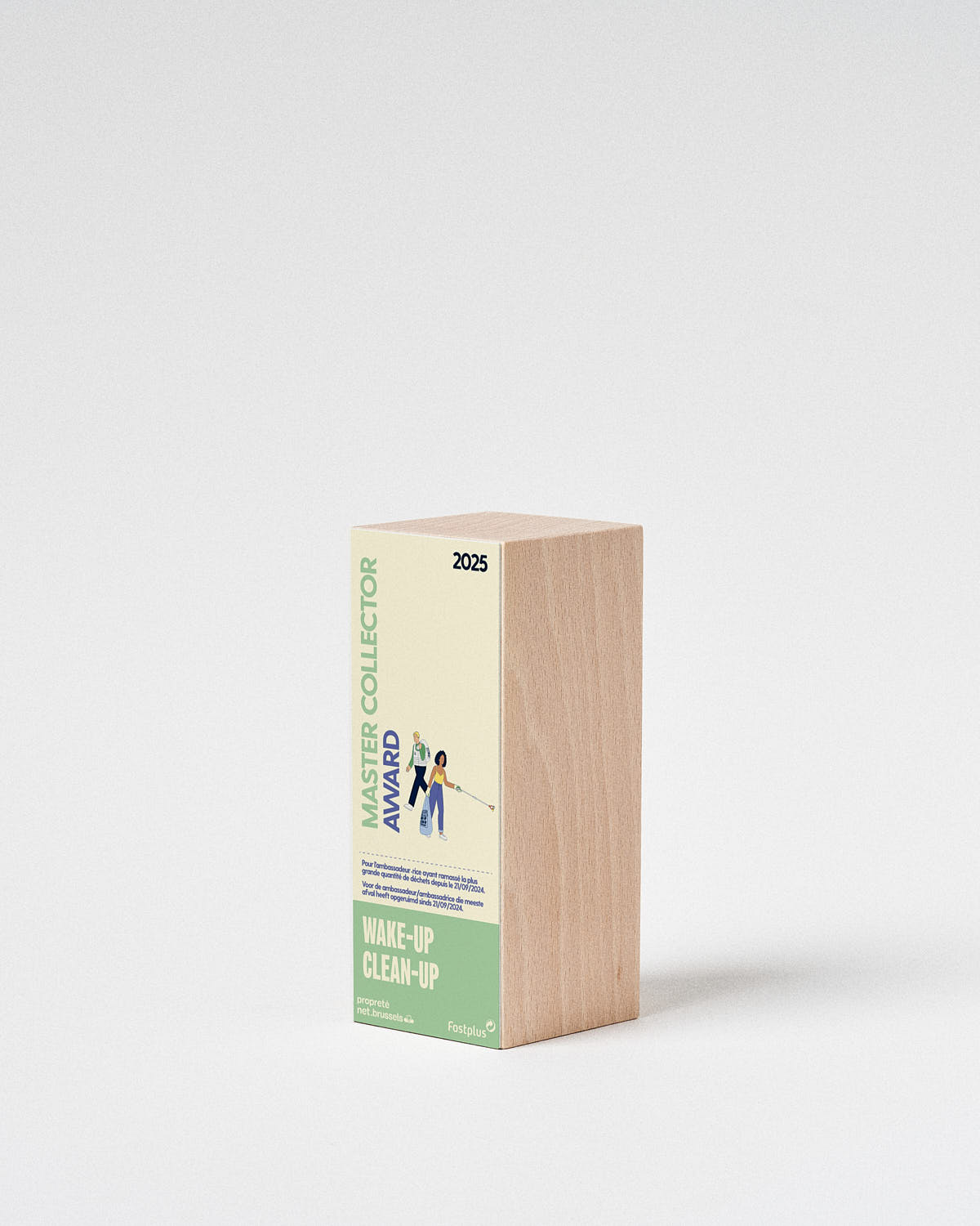 personalizaci&oacute;n trofeo Totem JAP Sustain Awards